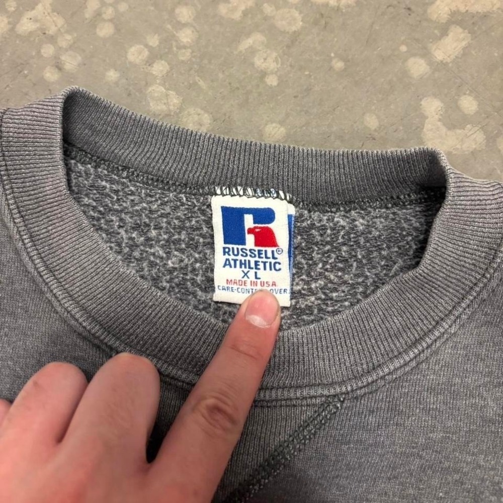 Vintage 90's Russell Athletic Crewneck Made in USA *read* - Picture 2 of 7